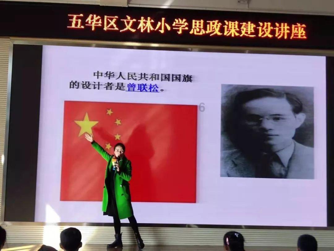 郭晶晶为黄泳霖庆生，穿宽松高领毛衣出镜，而霍启刚则去中东出差